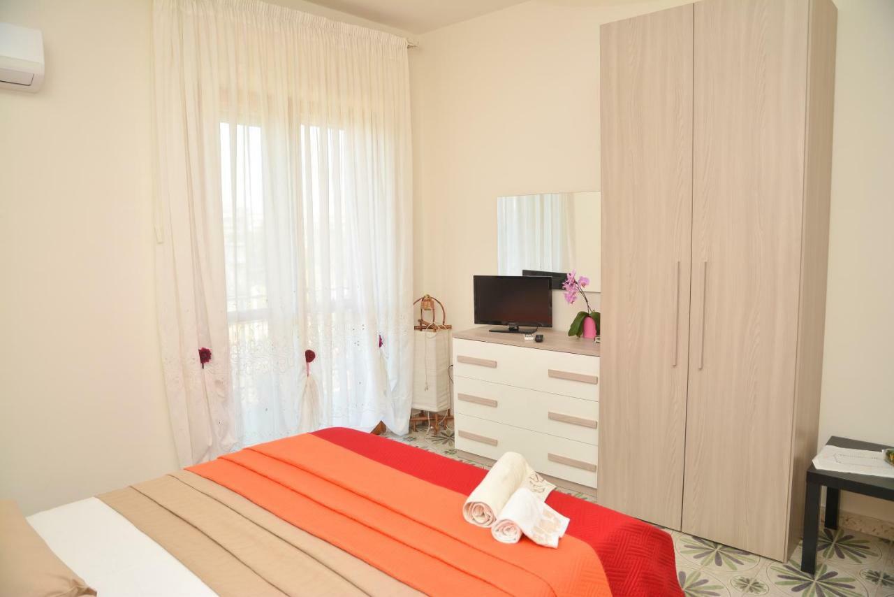 Lian Room B&B Caserta Ngoại thất bức ảnh
