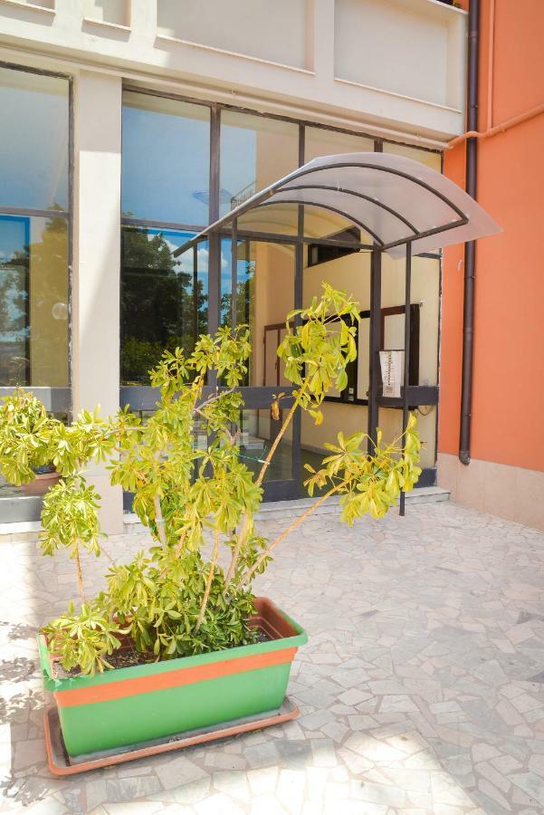 Lian Room B&B Caserta Ngoại thất bức ảnh