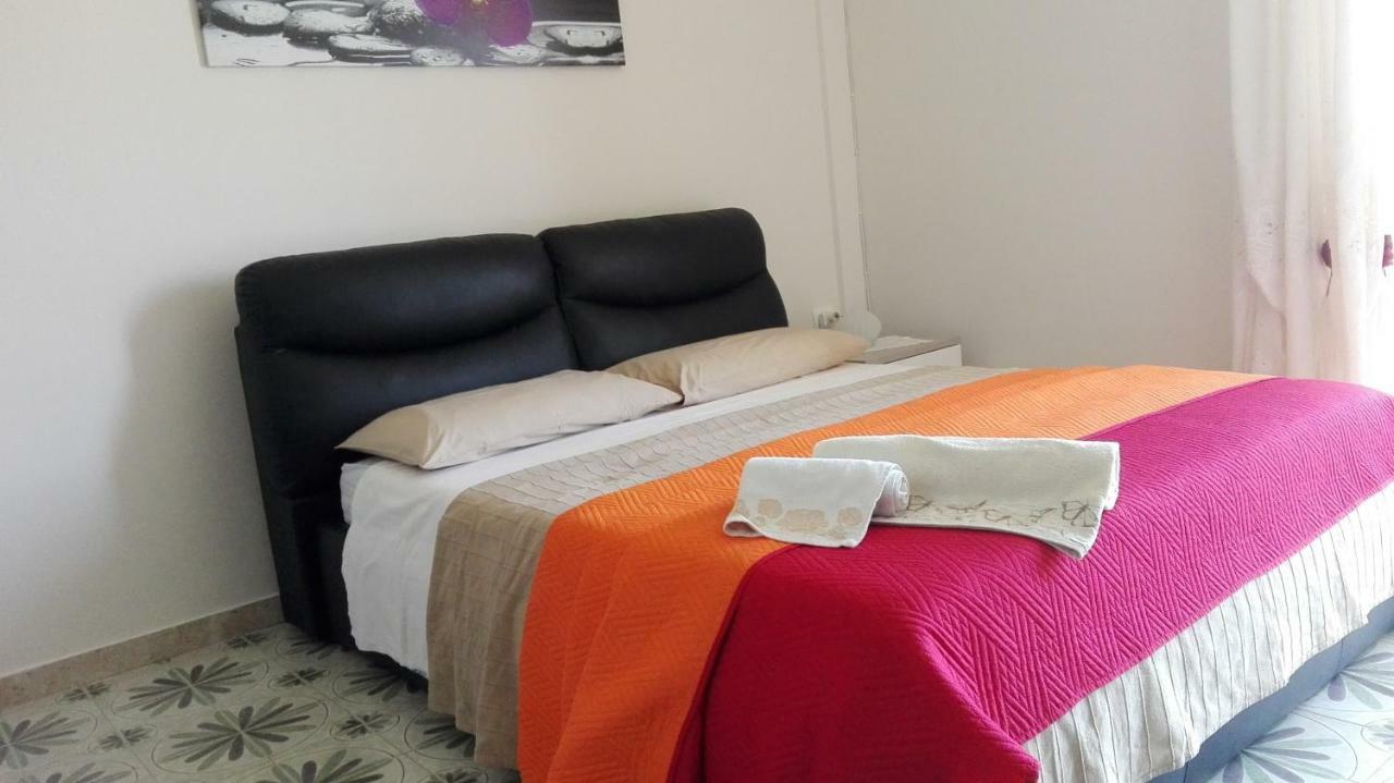 Lian Room B&B Caserta Ngoại thất bức ảnh